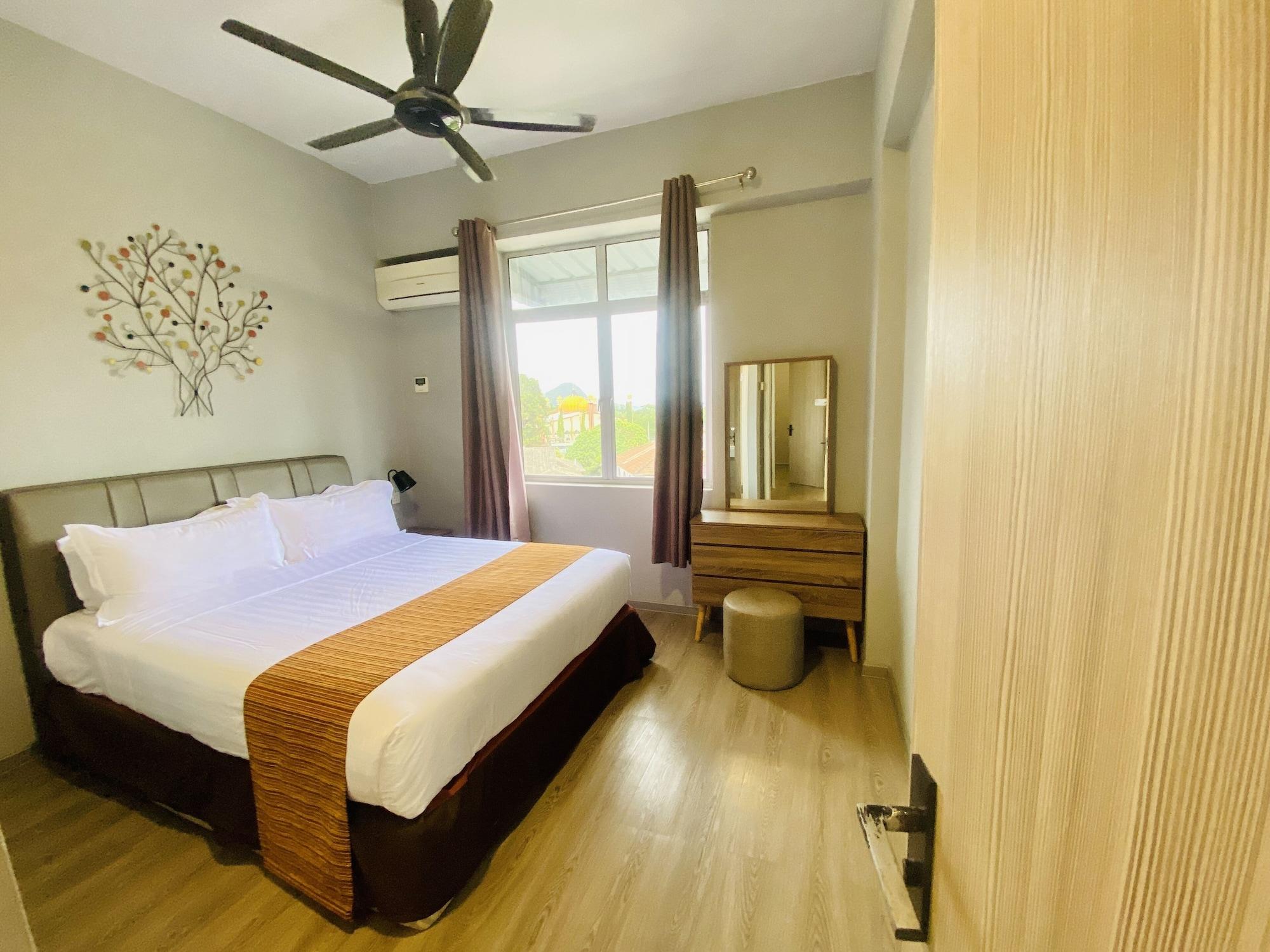Seaview Apartment Kuah Exterior photo